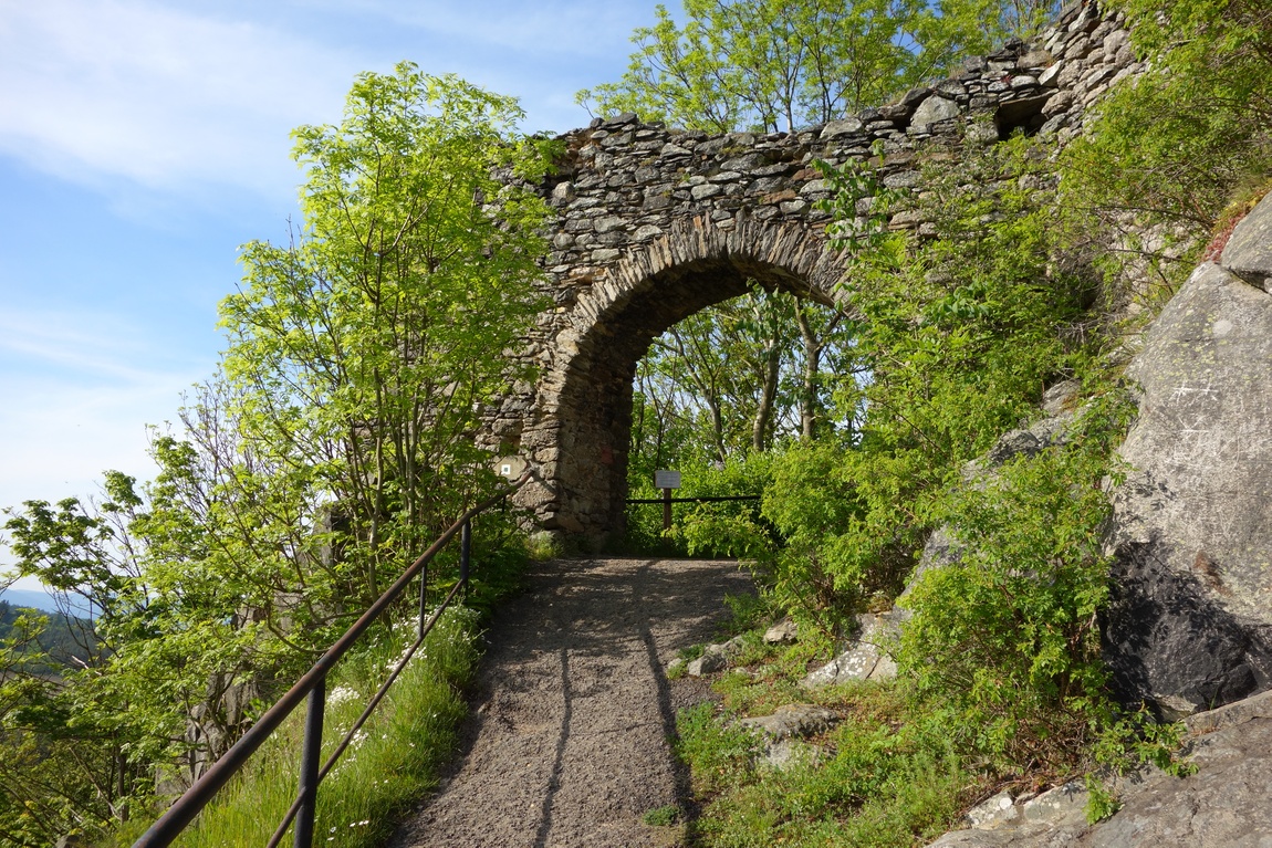 Вход в замок Andělská Hora (Чехия)