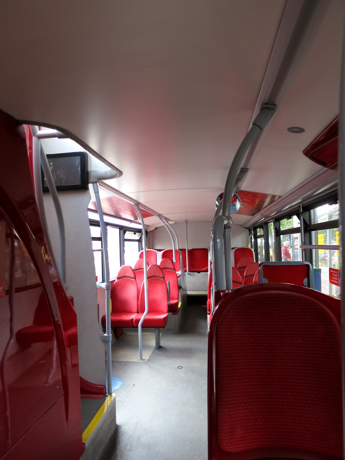 Двухярусный автобус в Англии