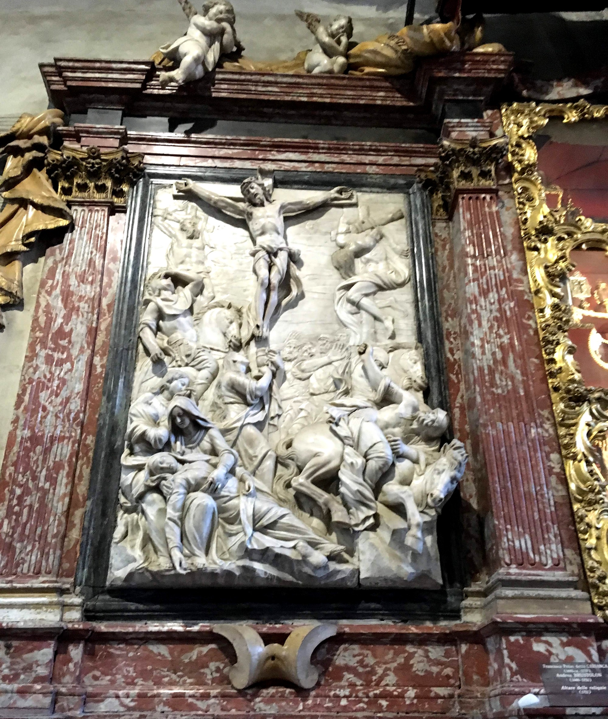 Объёмная икона в храме Италии