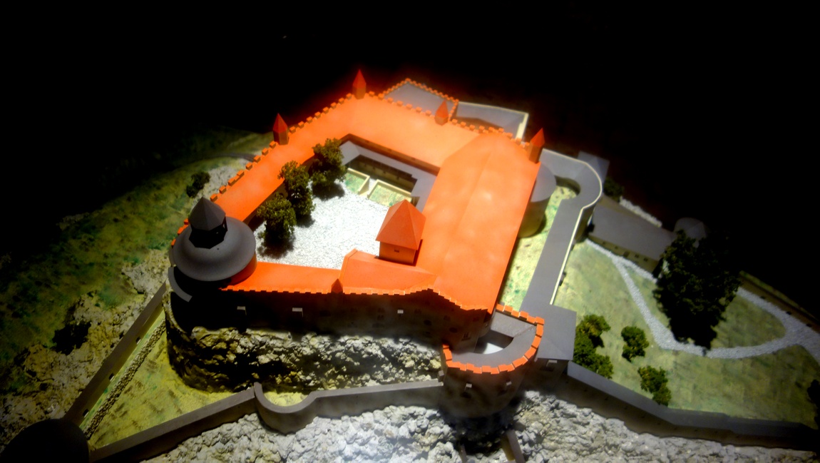  Замок Хоэнверфен - объёмный макет 