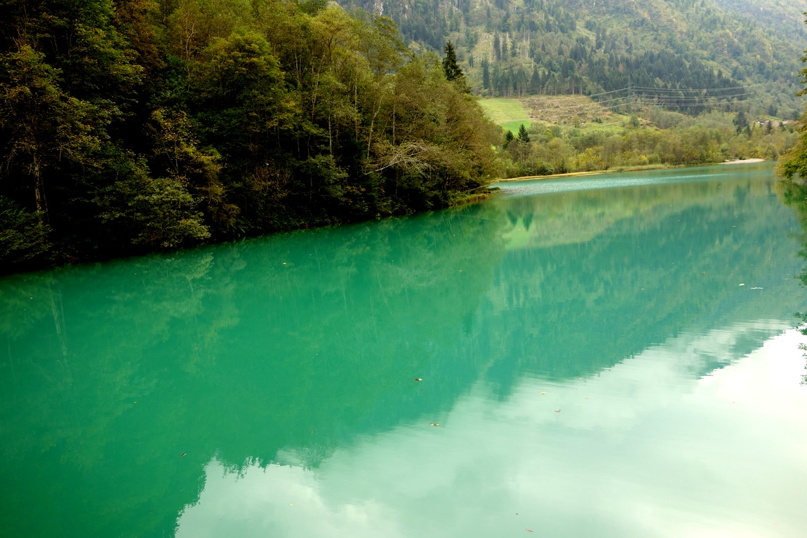Водохранилище (Kaprun Hochgebirgsstauseen) в Австрии у ущелья Зигмунд-Тун-Кламм