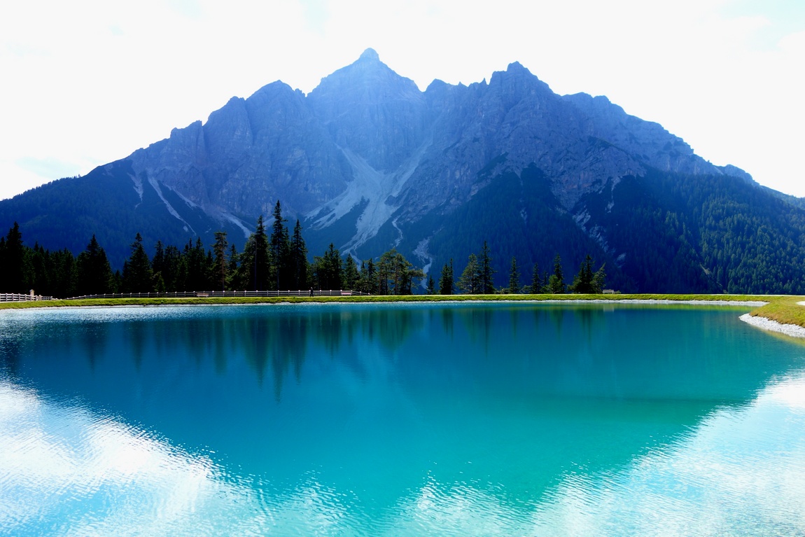 Искусственное озеро на вершине горы «Serles» - Австрия