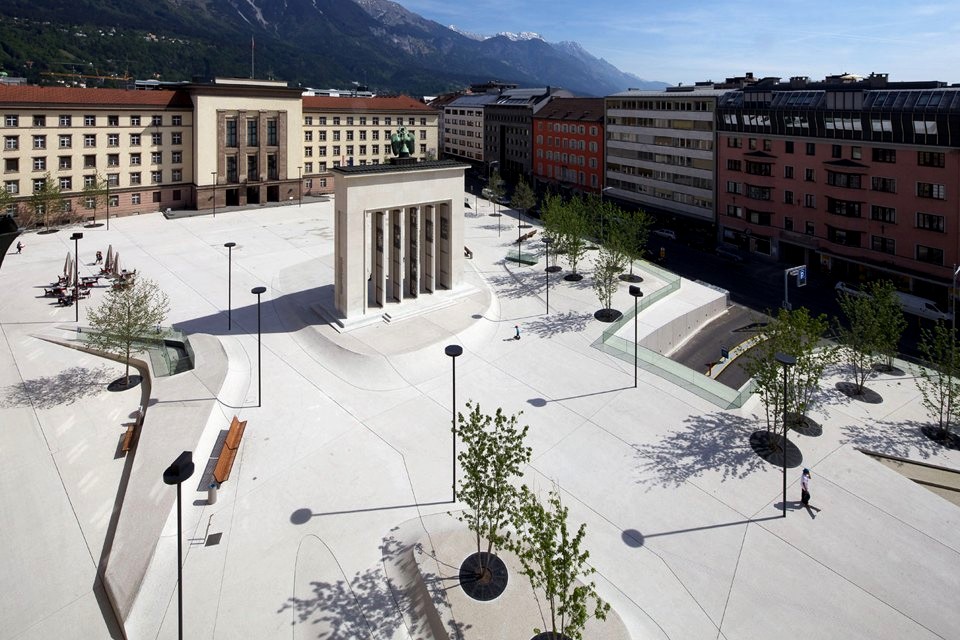 Площадь - скейт парк в Инсбруке Австрии