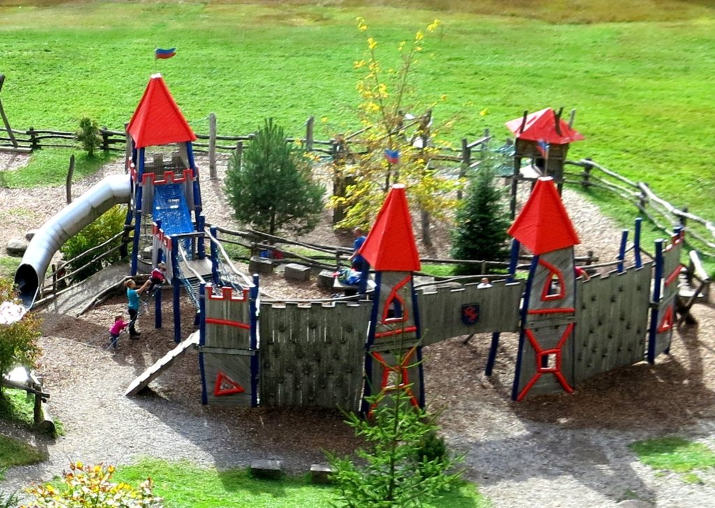Детская площадка на горе Пилатус в Австрии