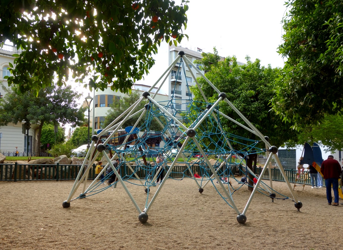 Детская площадка в Испании