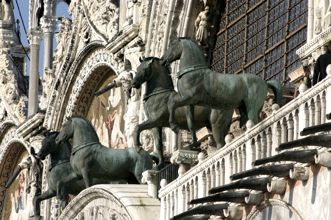 Базилика Сан Марко — кафедральный Собор Венеции. 