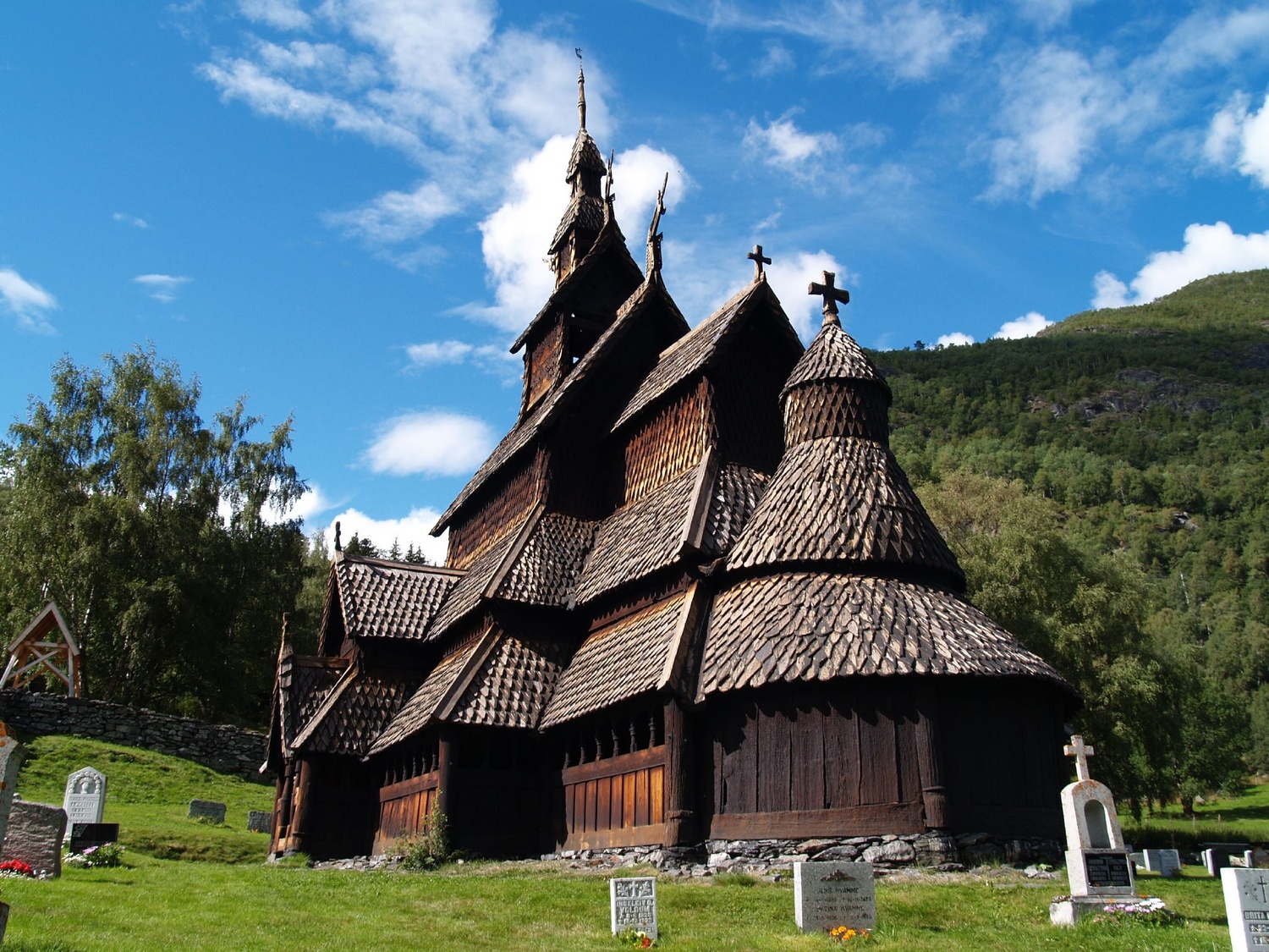 Деревянная церковь Боргунд в Норвегии