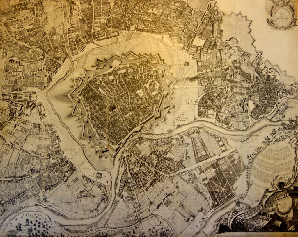 Старинная карта города в Венской Ратуше
