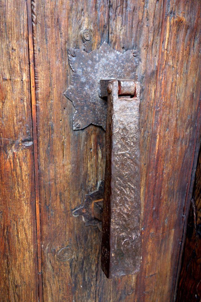 Ручка двери в крепость Рокка Маджоре