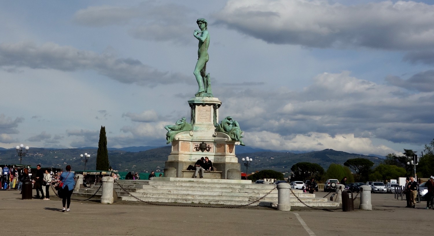 Статуя Микеланджело- Флоренция