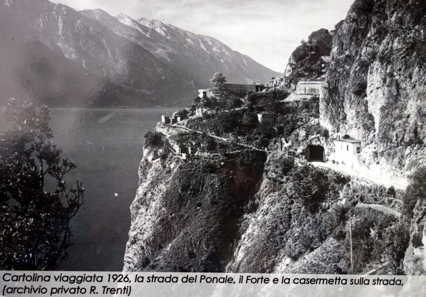 Фото 1926 года, дорога Понале, форт и казарма на дороге, (Рива дель Гарда)