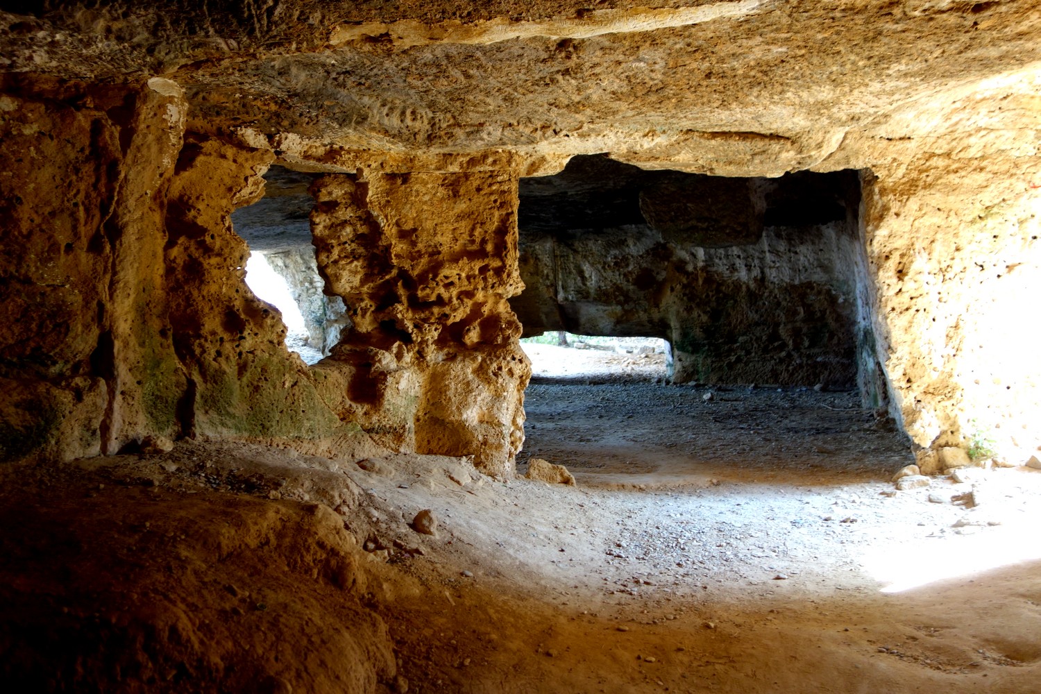Пещеры Фабрика Хилл / Fabrica Hill Caves)