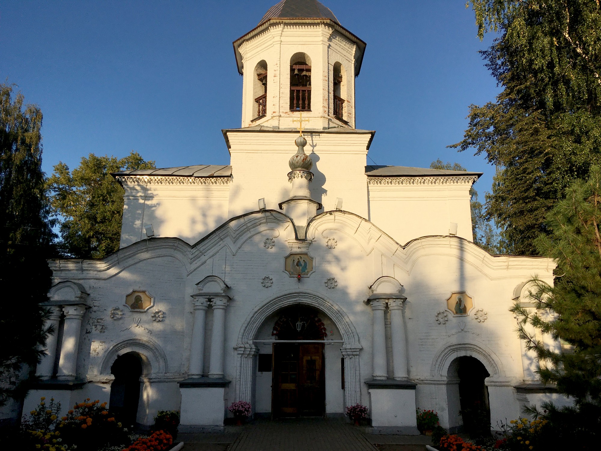 Храм Святой Троицы в Слободском